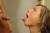 Corinne assez vicieuse, décontract, elle adore ça la douche de pisse !
